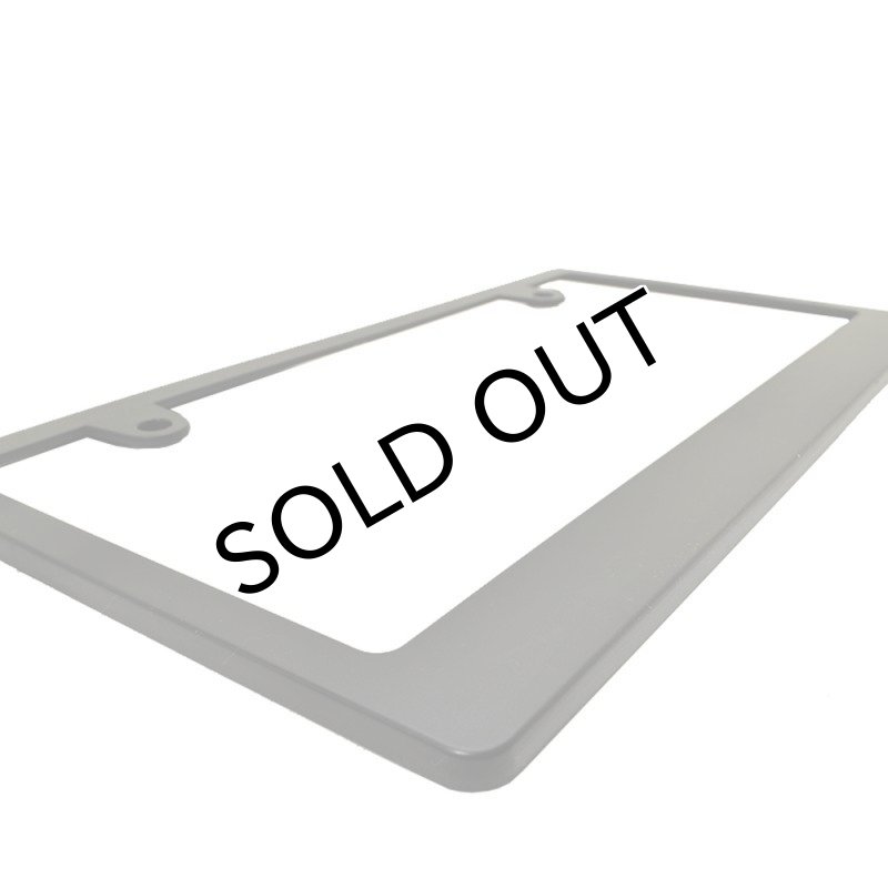 画像3: ライセンスフレーム  ブランク仕様 2枚セット DIYでオリジナル製作 ステッカーやエンブレムの貼り付用 ナンバープレート ナンバーフレーム 車用 2枚 (3)