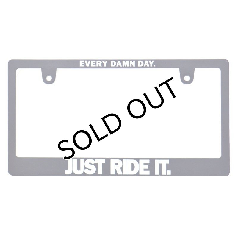 画像2: JUST RIDE IT. ナンバーフレーム ライセンスフレーム 2枚セット 日本サイズ (2)